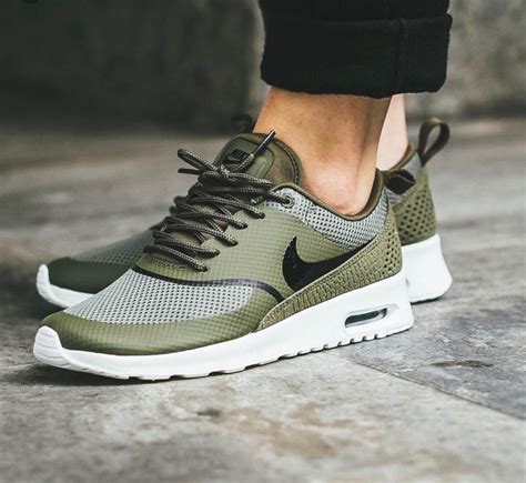 nike air damen olive weiß|Nike Air max women's.